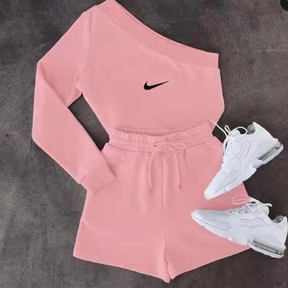 Two piece short set